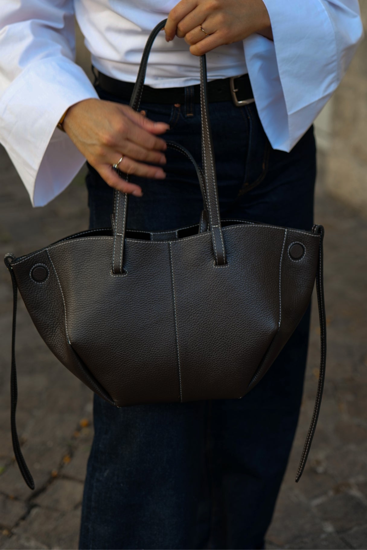 Sac à main Elyos en cuir grainé - couleur noir