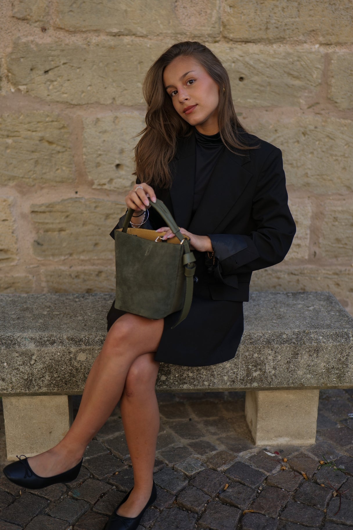Sac seau en daim et en cuir - couleur kaki