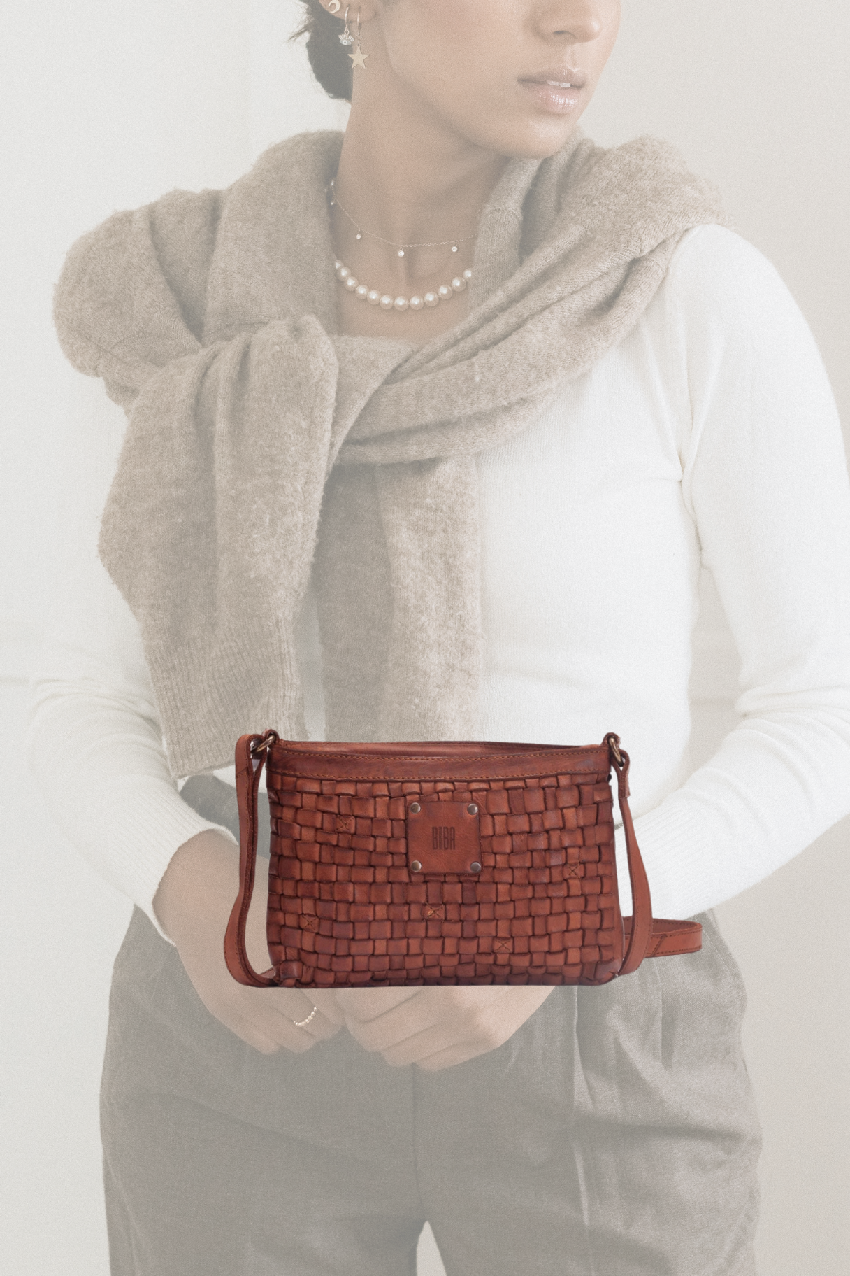 Sac à bandoulière en cuir Biba KA9