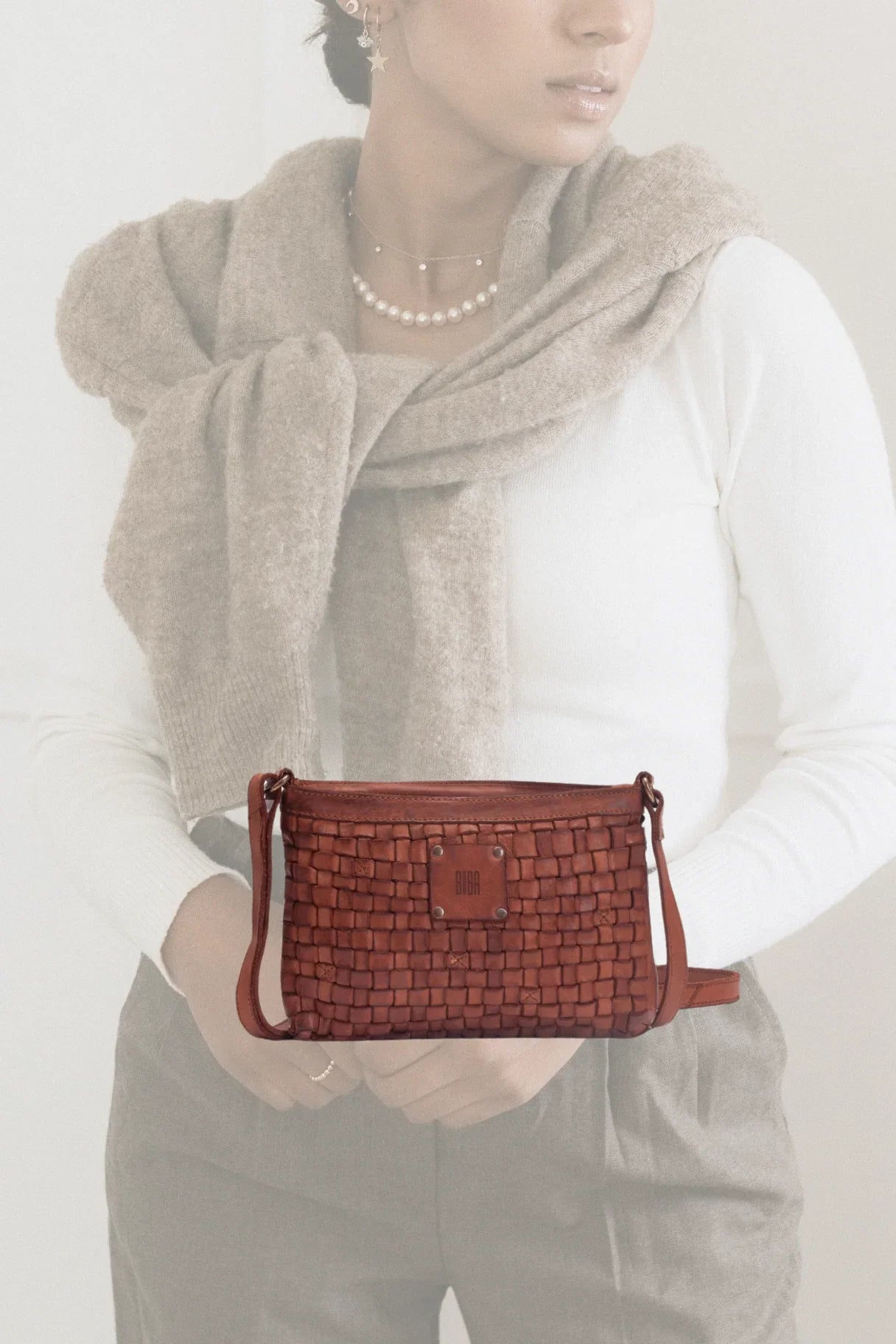 Sac à bandoulière en cuir Biba KA9