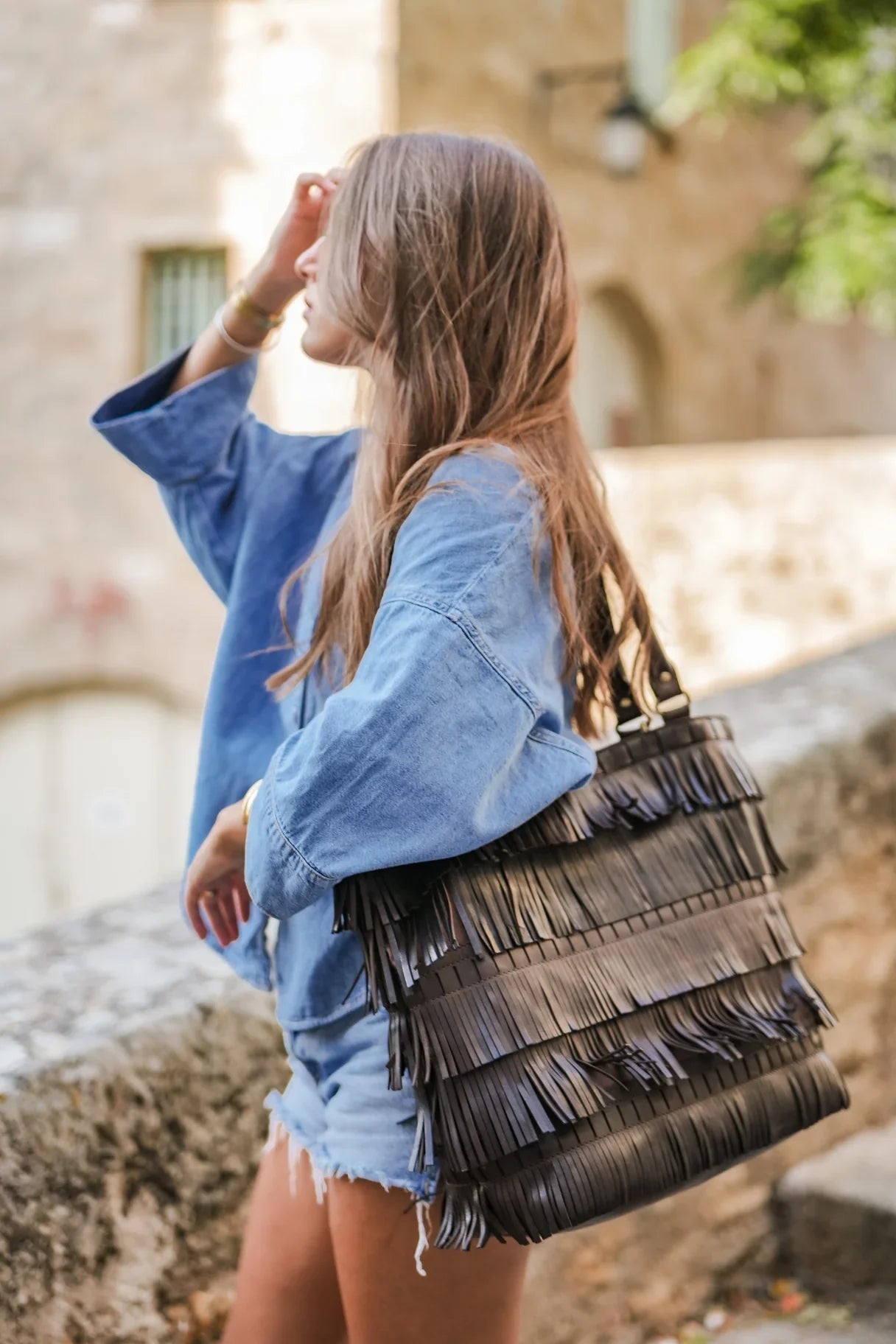Sac BIBA Kahoka KAK1L en cuir à franges coloris marron – vue avant