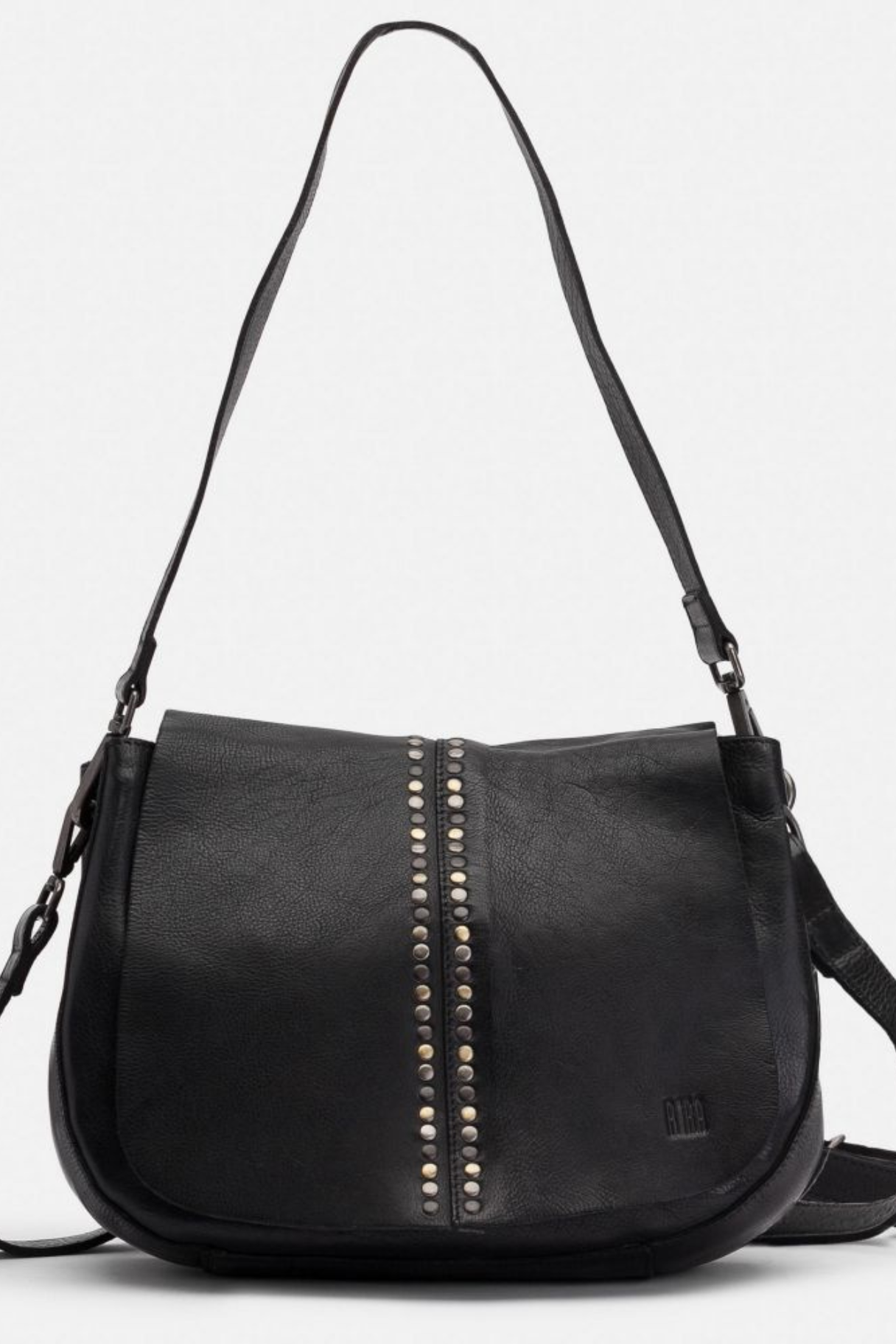 sac Biba Hancock noir vu de face avec rabat fermé