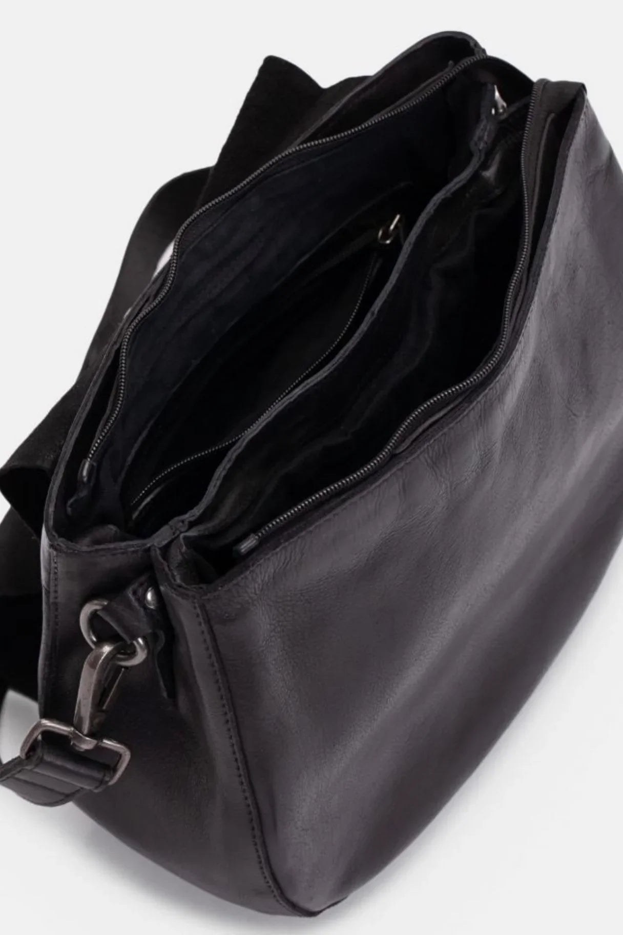 intérieur du sac Biba Hancock avec poches et compartiments
