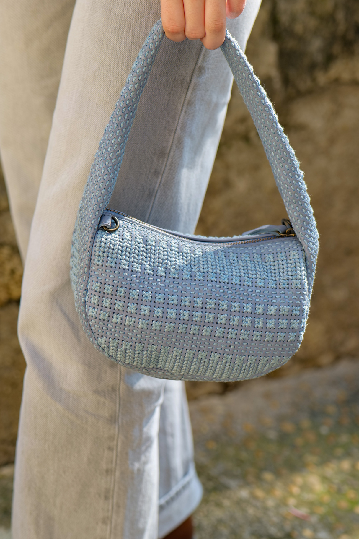Petit sac Scranton en toile brodée et cuir BIBA SCA1L