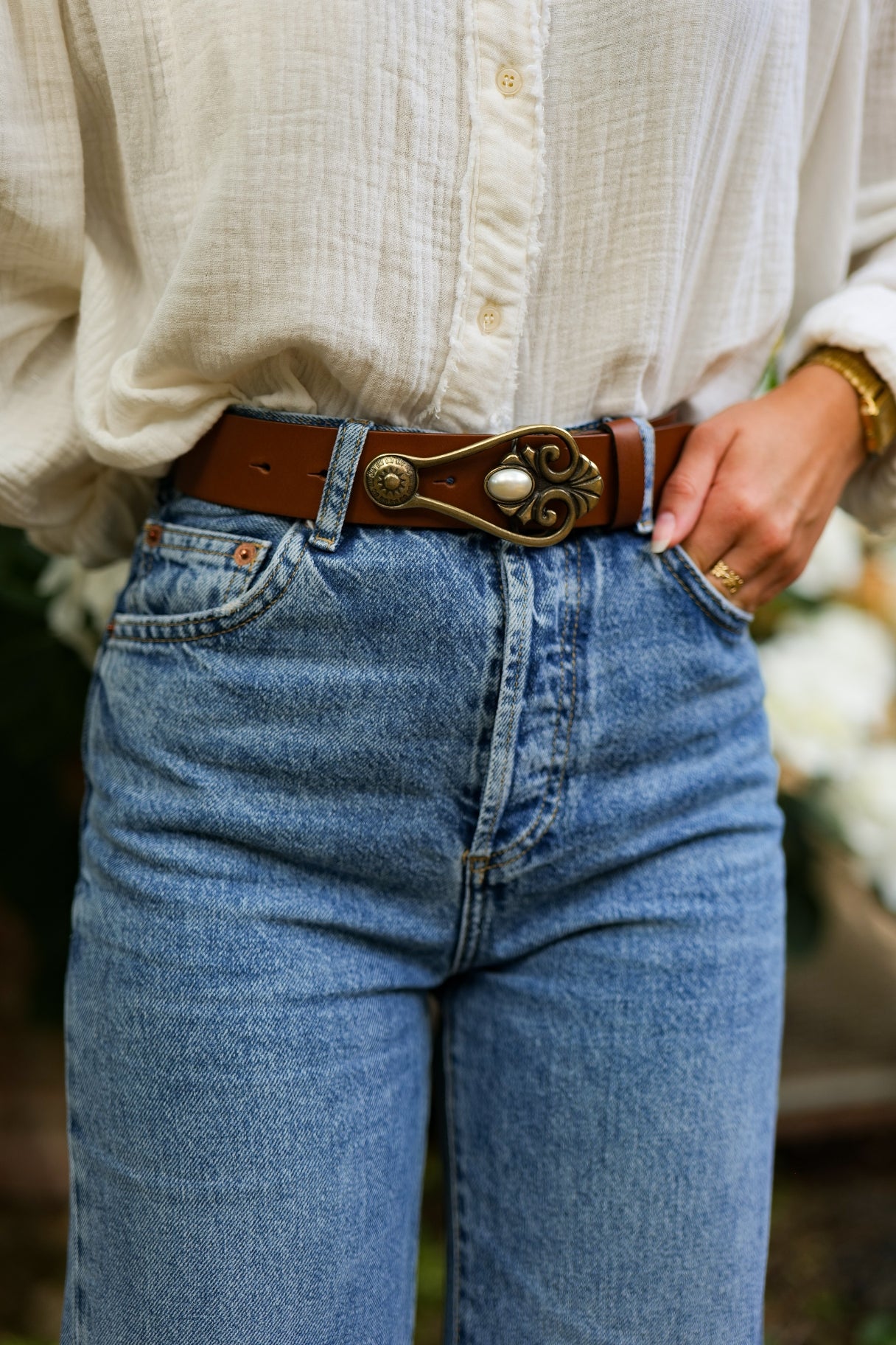 Ceinture en cuir et boucle ornée de motifs et perle - Nappa maroquinerie 