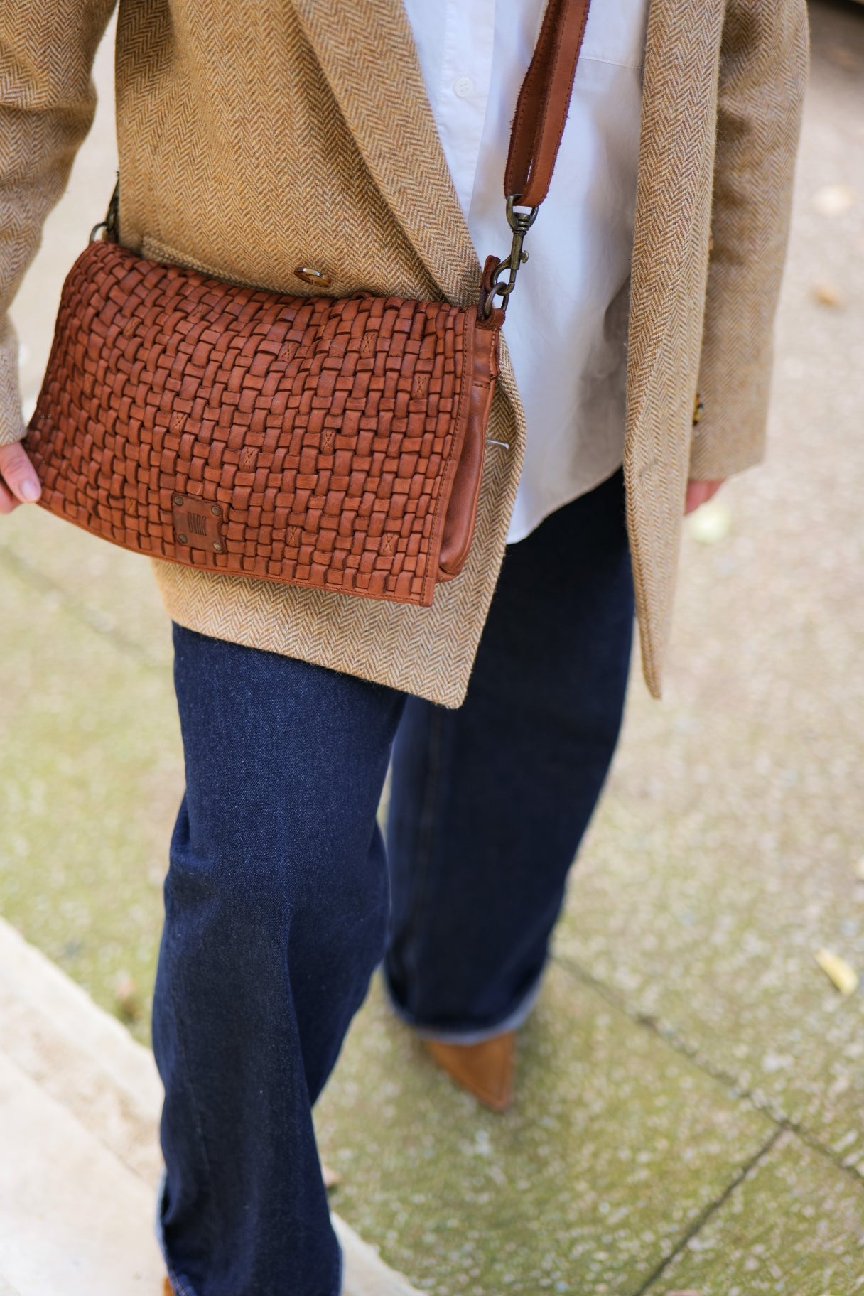 Sac bandoulière en cuir BIBA Kansas – Artisanat et élégance