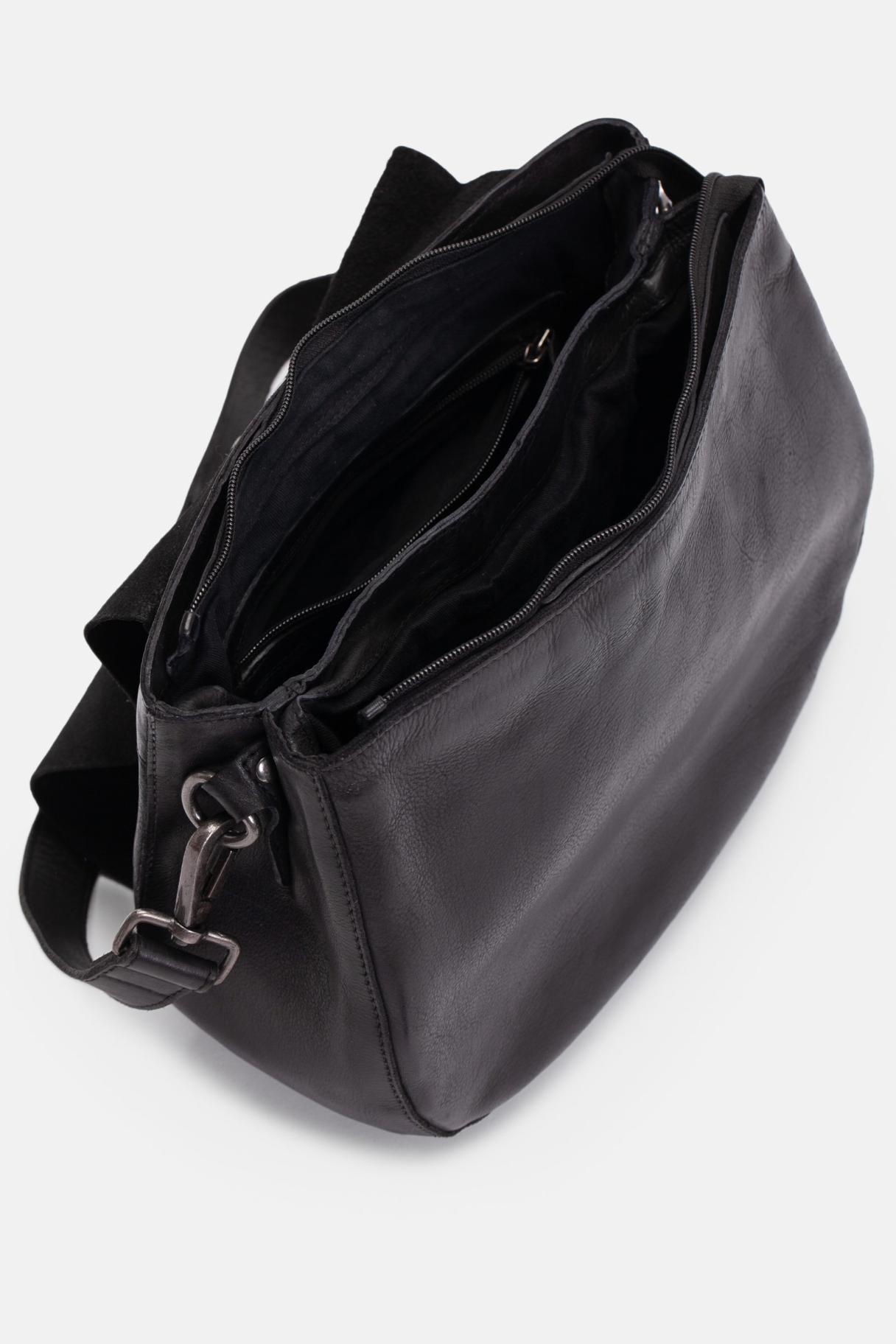 Intérieur du sac HAK1L noir avec poches zippées et doublure en coton