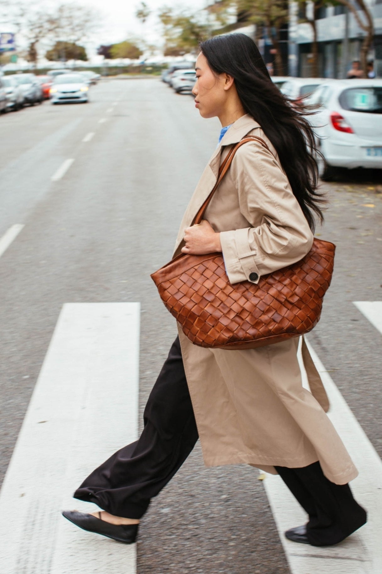 Sac en cuir Biba Lewisburg cuero - Grand sac cabas cuir tressés larges marron - porté épaule - Nappa maroquinerie