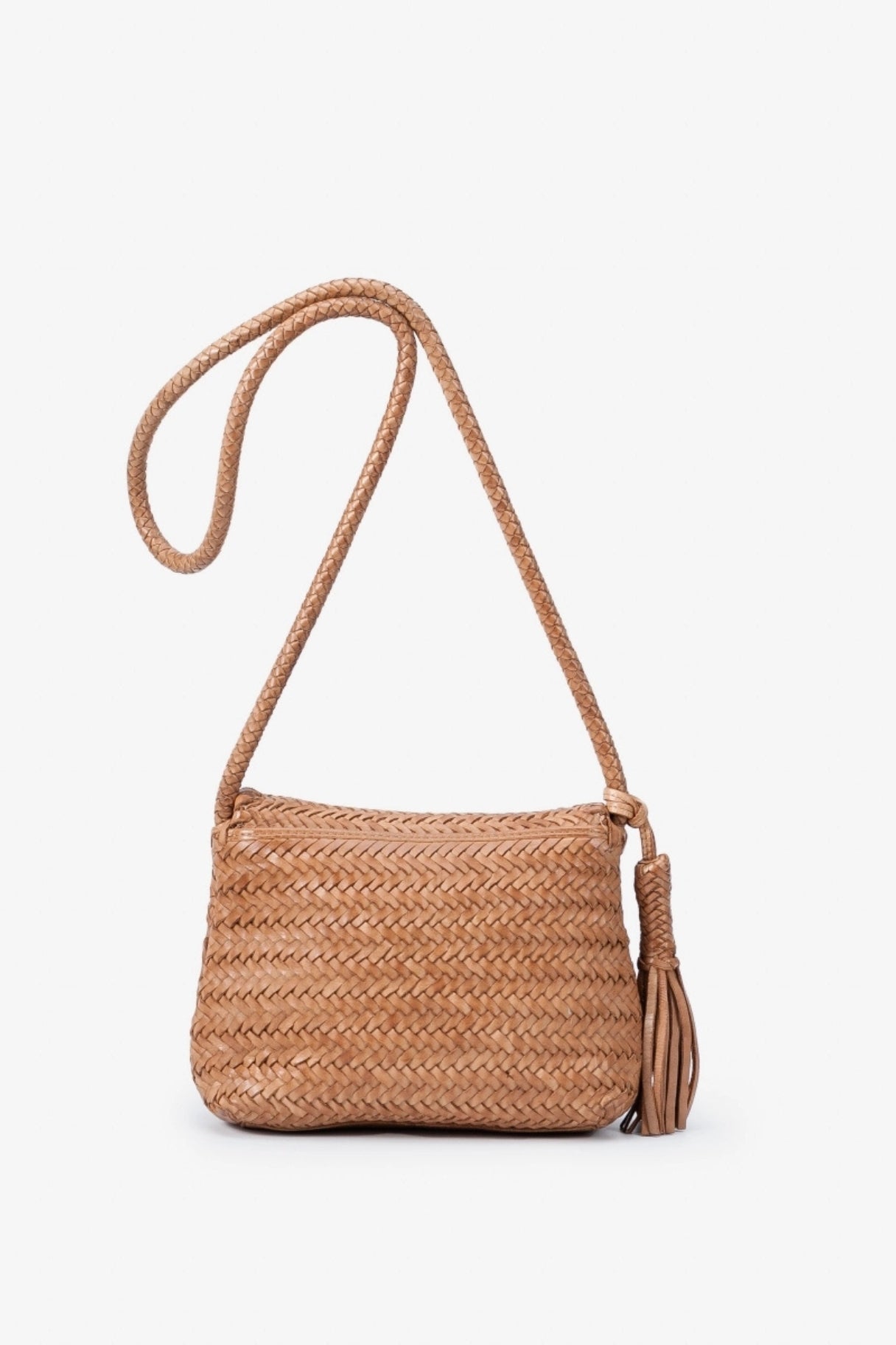 Sac bandoulière Biba Perkins en cuir tressé main – Design raffiné et détails uniques